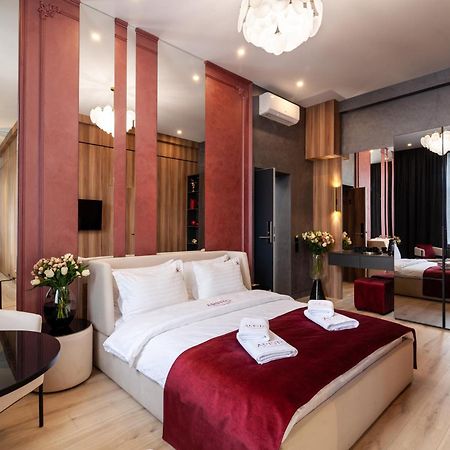 Aristo Jacuzzi Hotel Lviv Luaran gambar