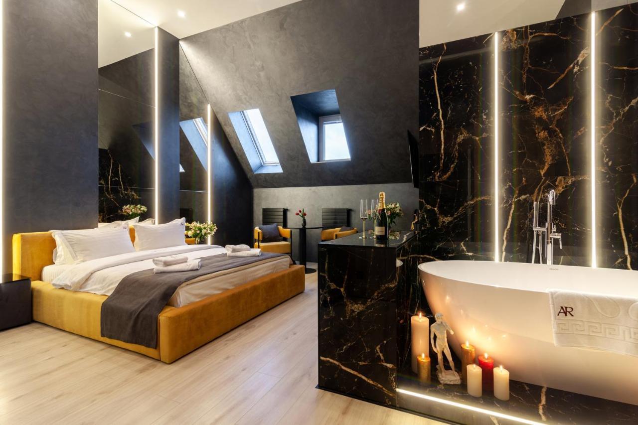 Aristo Jacuzzi Hotel Lviv Luaran gambar