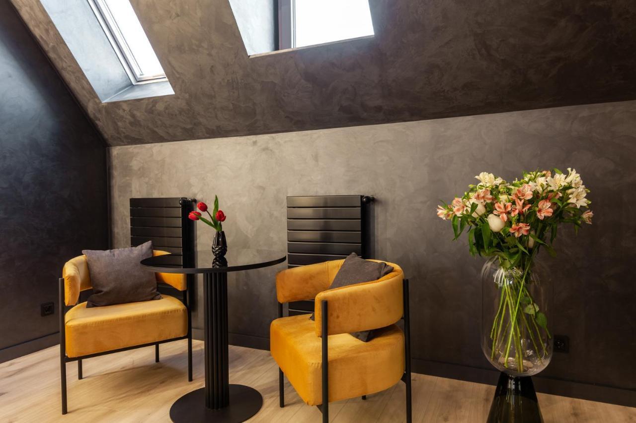 Aristo Jacuzzi Hotel Lviv Luaran gambar