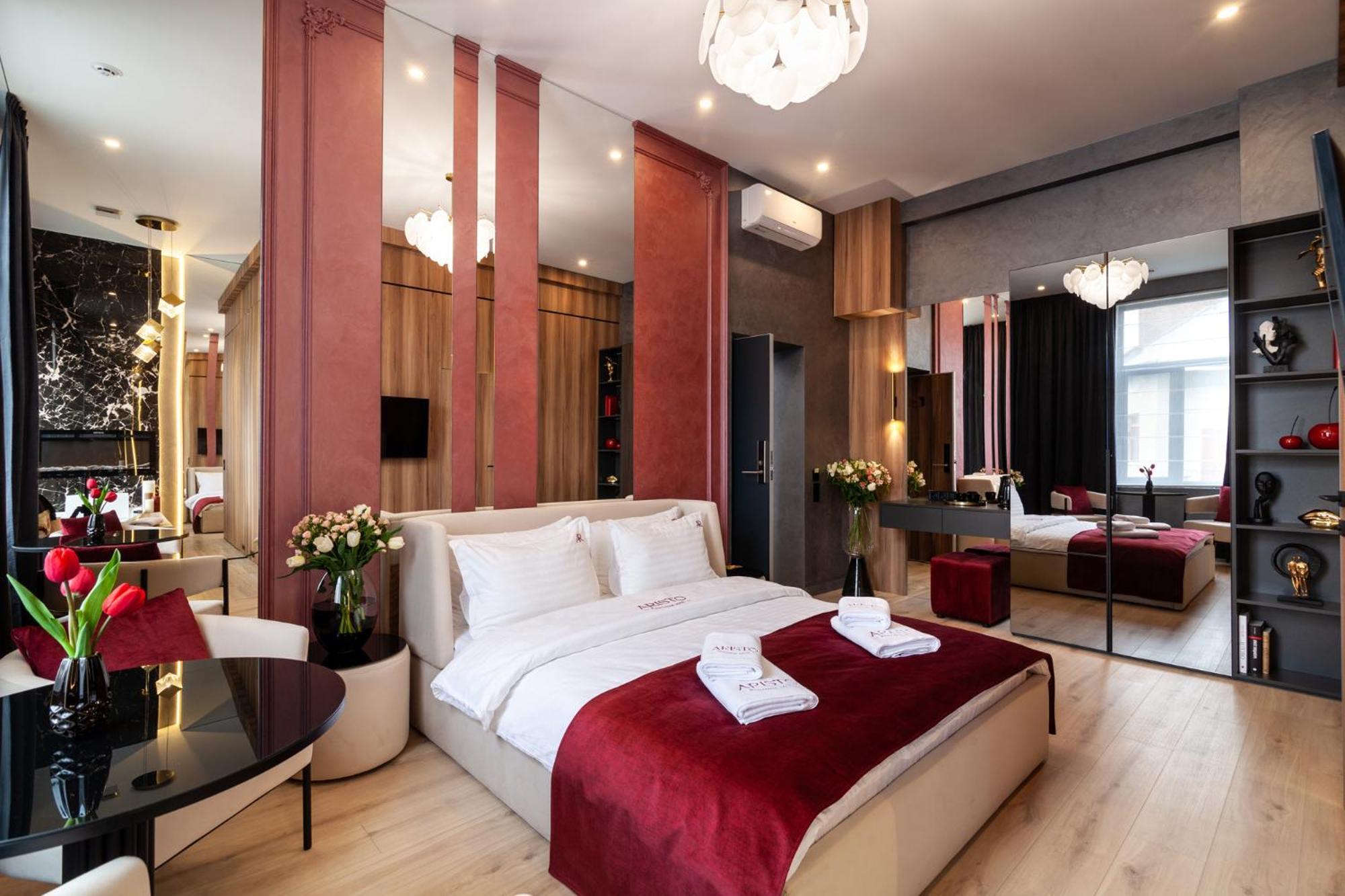 Aristo Jacuzzi Hotel Lviv Luaran gambar