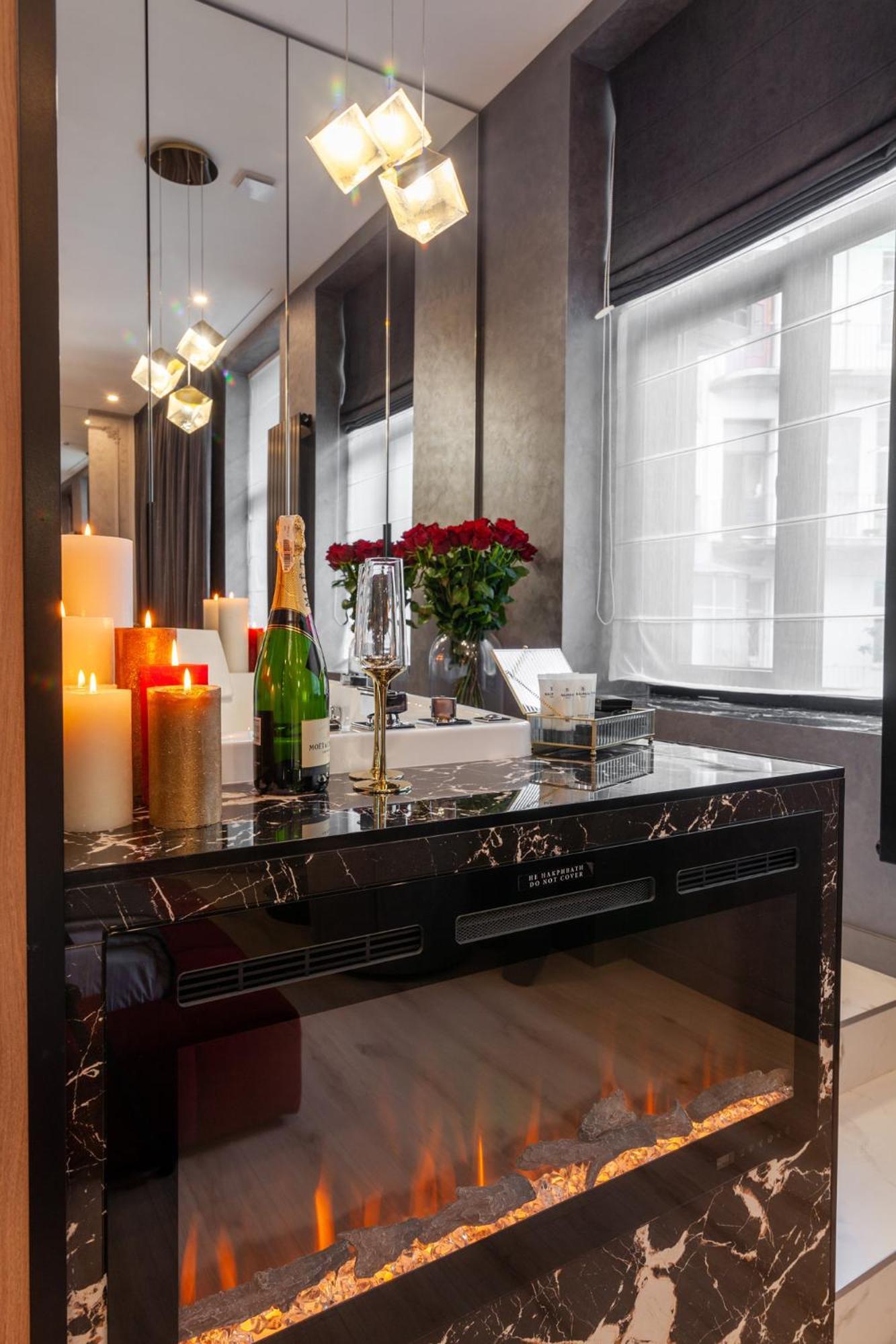 Aristo Jacuzzi Hotel Lviv Luaran gambar